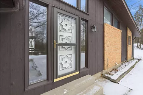 114 Clifford Ln, Valencia, PA 16059