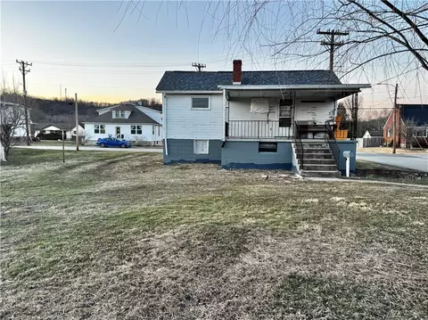 942 Brown St, Belle Vernon, PA 15012