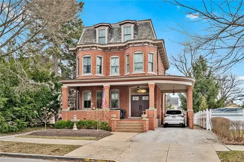 306 Broad St, Sewickley, PA 15143
