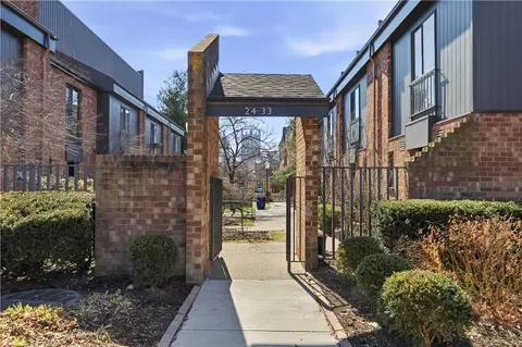 28 Foster Sq, Pittsburgh, PA 15212