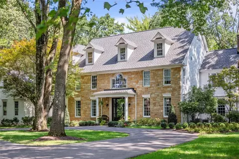 904 Champlain Pl, Gibsonia, PA 15044