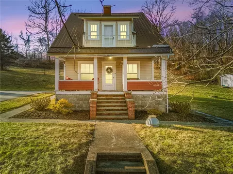 2237 Ridgeview Rd, Mount Pleasant, PA 15666
