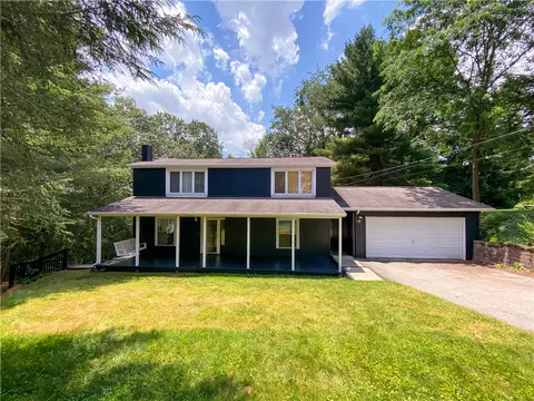 1310 Center Rd, Monaca, PA 15061
