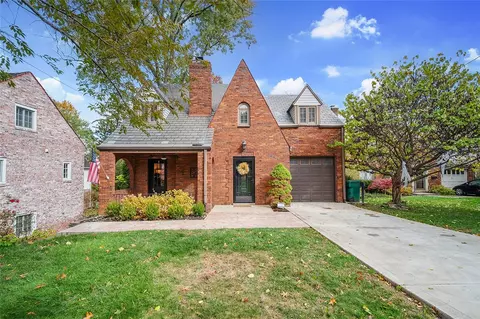 463 Willow Dr, Pittsburgh, PA 15243