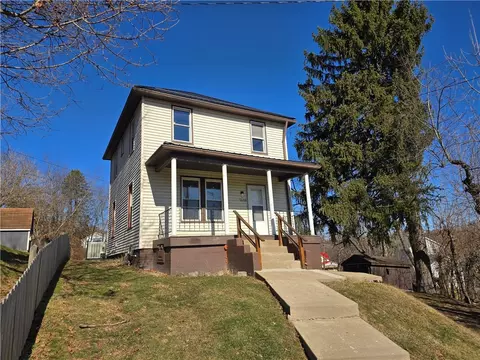 1638 Saxonburg Blvd, Tarentum, PA 15084
