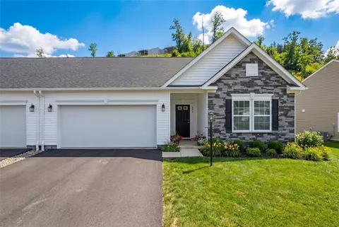 294 Olivia Dr, New Kensington, PA 15068