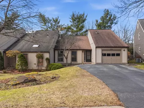 2590 Grouse Rdg #B, Wexford, PA 15090