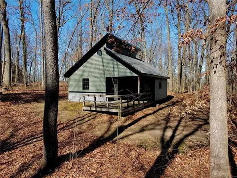 126 Hickory Hills Ln, Slippery Rock, PA 16057