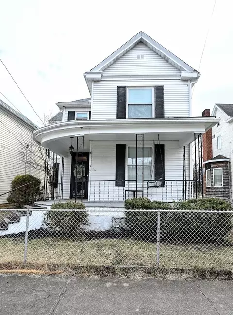 317 S Main St, Point Marion, PA 15474