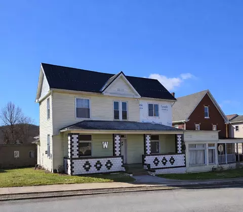622 W Main St, Rural Valley, PA 16249