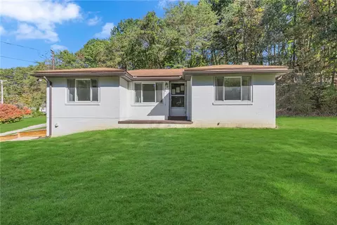 584 Chapel Rd, Aliquippa, PA 15001
