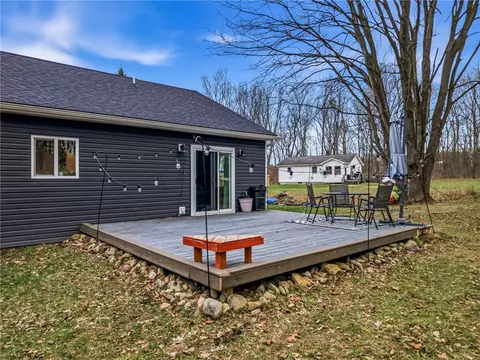 Exterior - 112 Willadell Rd, Transfer, PA 16154 photo 4 of 11
