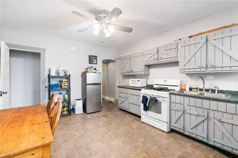 Kitchen - 432 Antisbury St, Braddock, PA 15104 photo 1 of 2