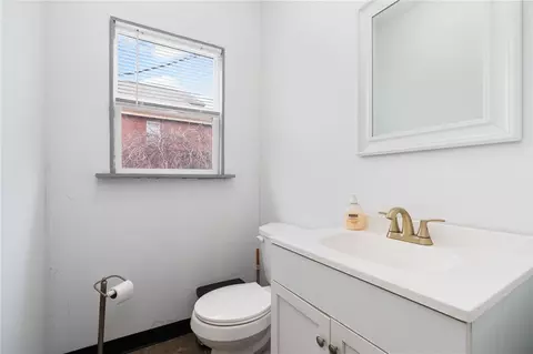 Bath - 432 Antisbury St, Braddock, PA 15104 photo 1 of 2