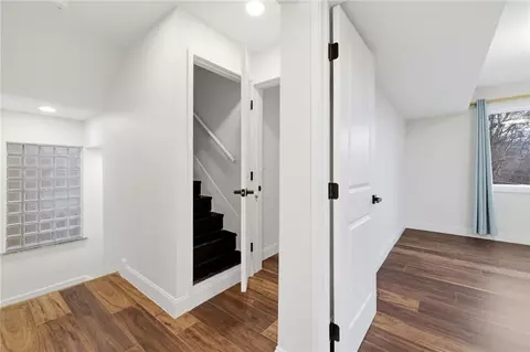 Entry Way - 3 3rd Ave, Braddock, PA 15104 photo 6 of 7