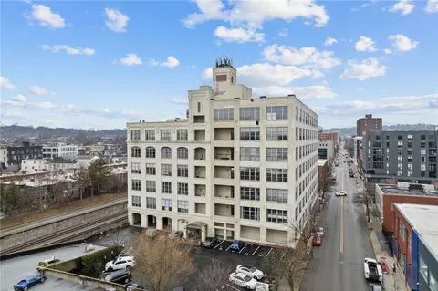 5850 Centre Ave #503, Pittsburgh, PA 15206
