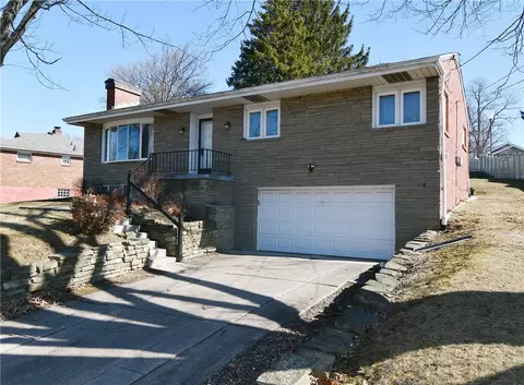 52 Bellview Cir, Mckees Rocks, PA 15136