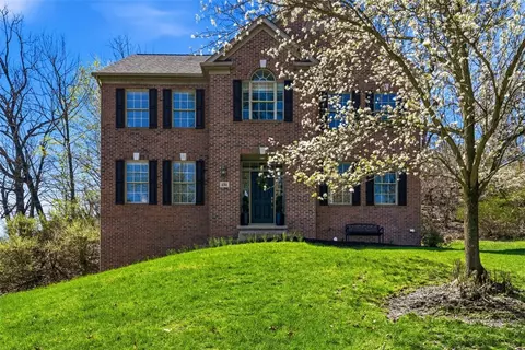 131 Glen Ln, Pittsburgh, PA 15237