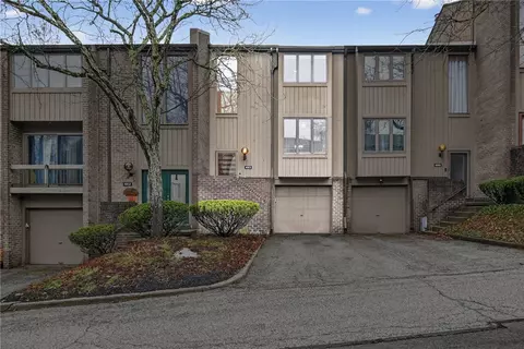 463 Cherry Ct, Pittsburgh, PA 15237