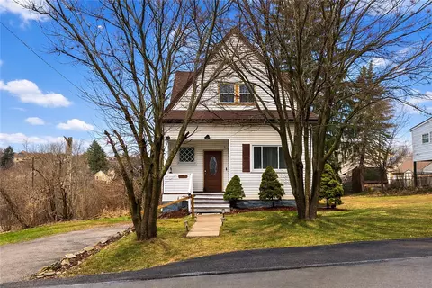 1328 Lettie Hill St, Pittsburgh, PA 15216