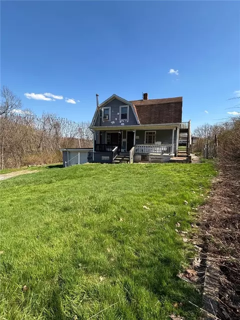 626 Pittsburgh Rd, Rochester, PA 15074