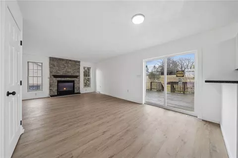Living - 458 Wendel Rd, Irwin, PA 15642 photo 5 of 12