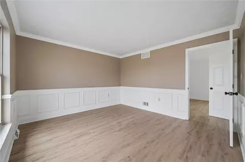 Living - 458 Wendel Rd, Irwin, PA 15642 photo 9 of 12