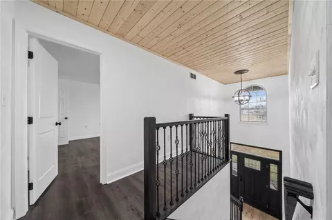 Entry Way - 458 Wendel Rd, Irwin, PA 15642 photo 5 of 6