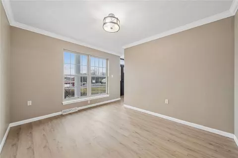 Living - 458 Wendel Rd, Irwin, PA 15642 photo 6 of 12