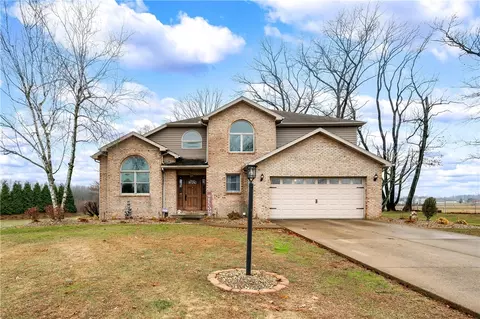 119 Deer Run Dr, Butler, PA 16001