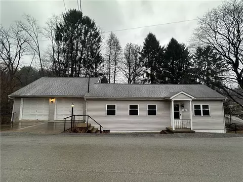 154 Ashbaugh Rd, Jeannette, PA 15644