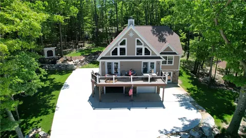 189 Ridgeview Rd, Hidden Valley, PA 15502