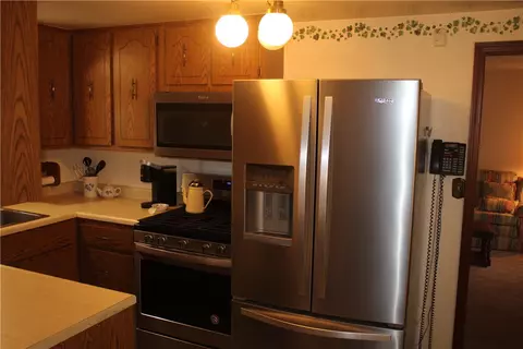 Kitchen - 110 Markle Rd, Apollo, PA 15613 photo 1 of 1