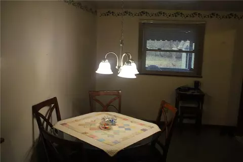 Dining - 110 Markle Rd, Apollo, PA 15613 photo 1 of 1