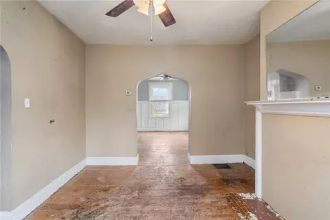 Living - 1600 Alverado Ave, Pittsburgh, PA 15216 photo 4 of 8