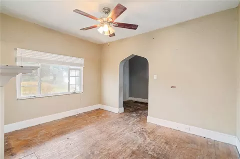 Living - 1600 Alverado Ave, Pittsburgh, PA 15216 photo 2 of 8