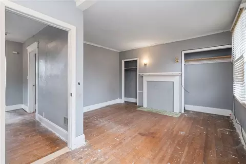 Living - 1600 Alverado Ave, Pittsburgh, PA 15216 photo 8 of 8