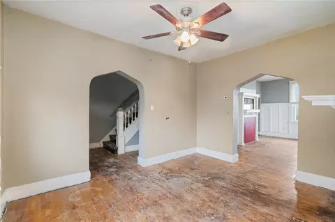 Living - 1600 Alverado Ave, Pittsburgh, PA 15216 photo 3 of 8