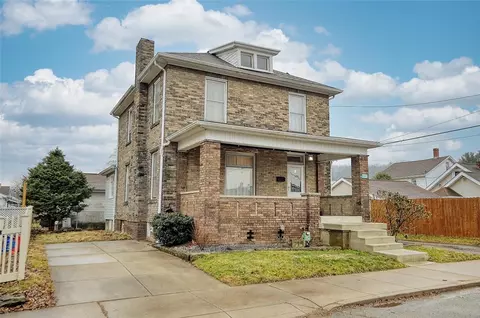 719 35th St, Beaver Falls, PA 15010