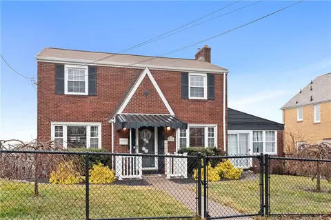 230 W Schwab Ave, Homestead, PA 15120