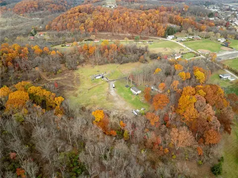 123 Prevenslik Ln, Youngwood, PA 15697