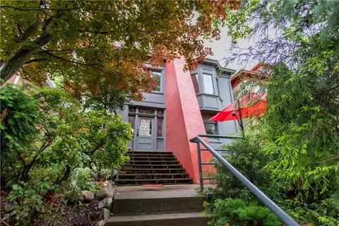 6542 Dalzell Pl, Pittsburgh, PA 15217