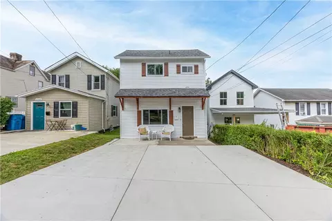 6953 Verona St, Verona, PA 15147