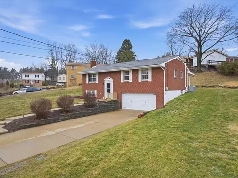 Exterior - 103 Treeview Dr, Coraopolis, PA 15108 photo 3 of 7