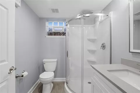 Bath - 103 Treeview Dr, Coraopolis, PA 15108 photo 5 of 5