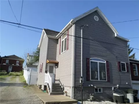 226 Nazer St, Waynesburg, PA 15370