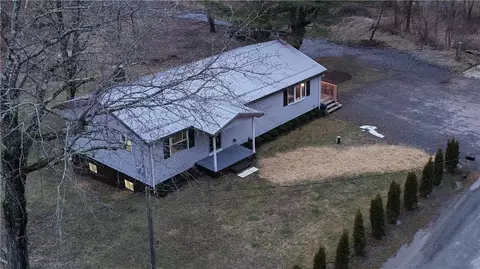 937 Kiester Rd, Slippery Rock, PA 16057