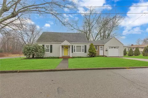 1908 N 3rd St, New Brighton, PA 15066