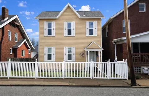 524 Roup St, Tarentum, PA 15084