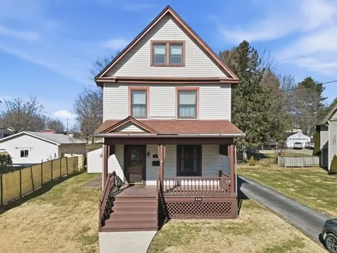 436 W Neshannock Ave, New Wilmington, PA 16142